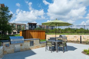 Additional outdoor courtyard with fire pit